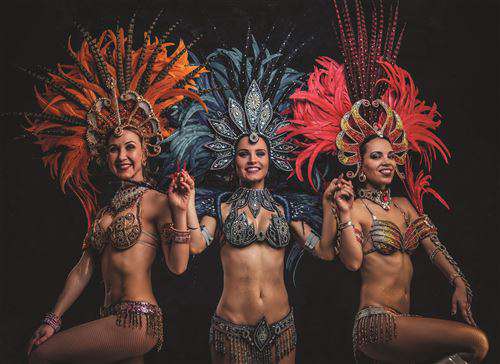 CARNAVAL - RỰC RỠ VÀ CUỐN HÚT